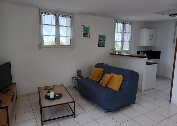 Maison Face Au Mont Avec Exterieur